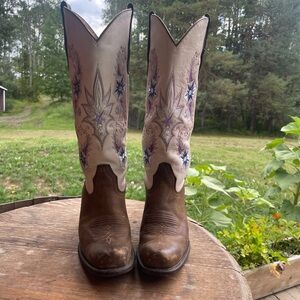 Sonora Cowgirl Boots size 6